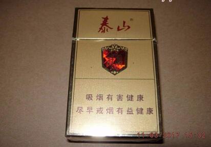 校园窗外烟花视频